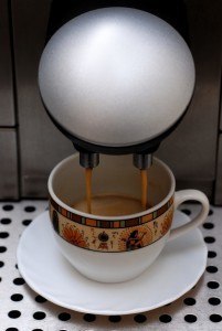 making-espresso-in-coffee-machine-3-1307149-639x954