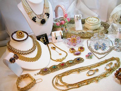 Estate Jewelry Buyer Phoenix  Gold - Platinum - Silver - Diamond